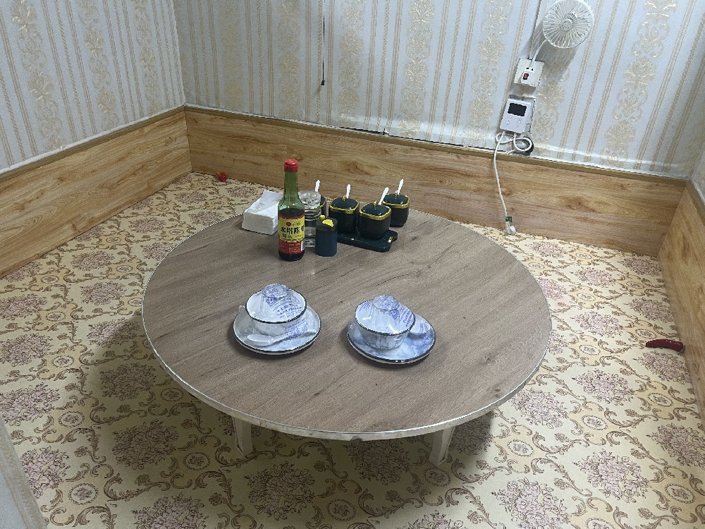 大瓦房羊汤小馆东北火炕